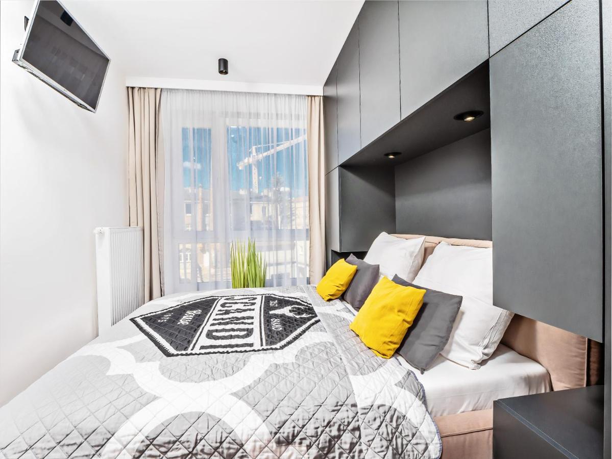 Apartamenty Homely Place Serce Poznania - Stary Rynek - Parking Exterior photo