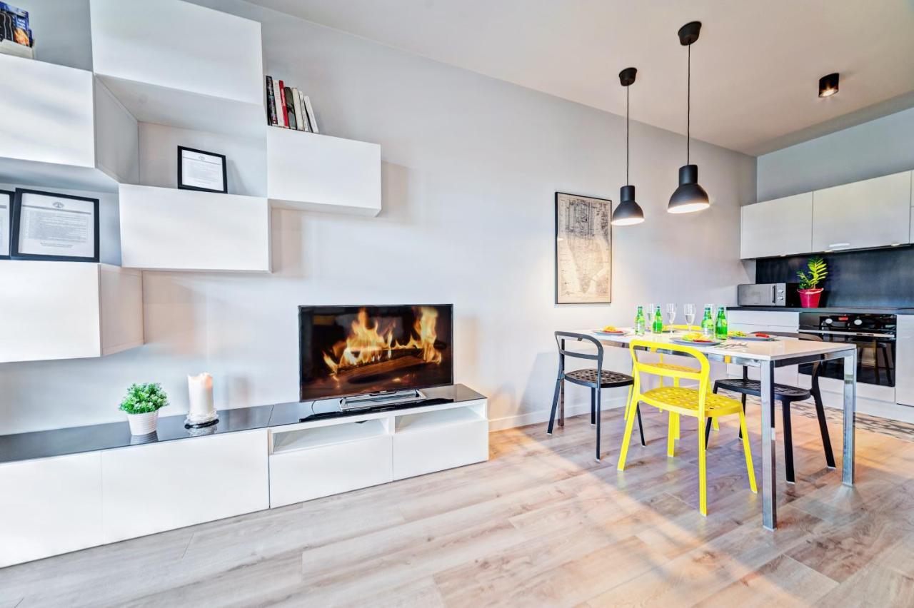 Apartamenty Homely Place Serce Poznania - Stary Rynek - Parking Exterior photo