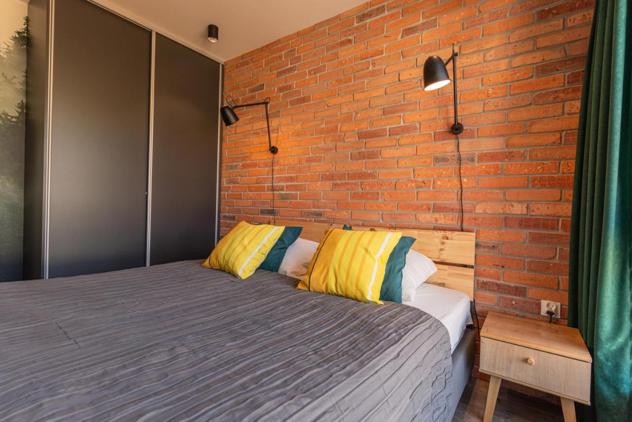 Apartamenty Homely Place Serce Poznania - Stary Rynek - Parking Exterior photo